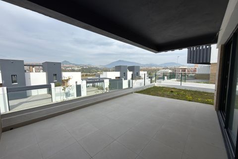 Villa a Estepona, Malaga, Estepona - € 800.000 | Ref: SRAT2 - foto 3